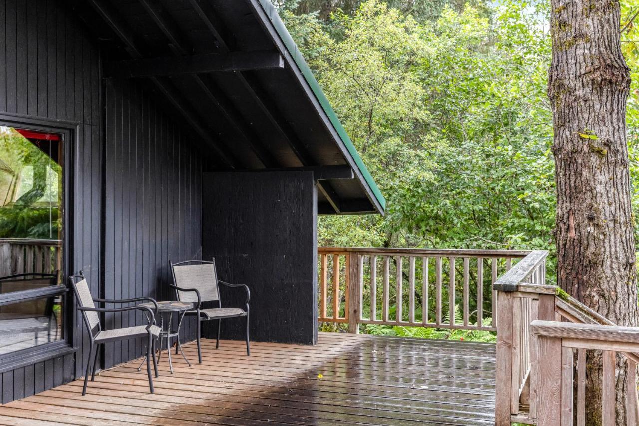 Alpine Meadows Cabin Girdwood Exterior photo